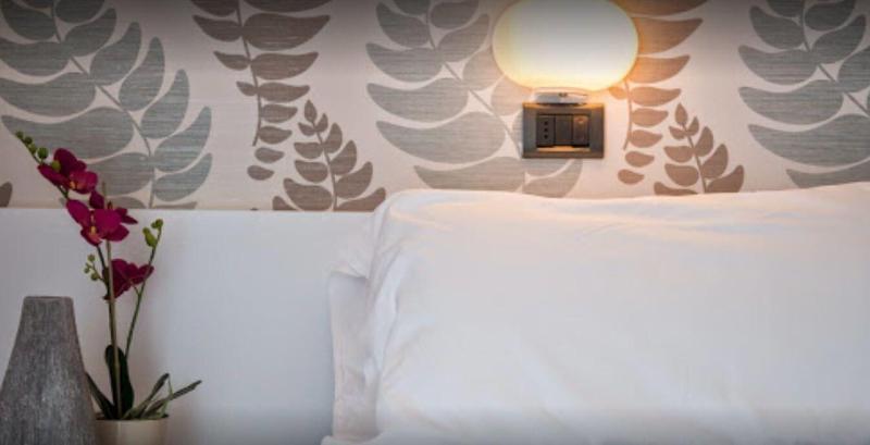 Hotel Ervill Rimini Bagian luar foto